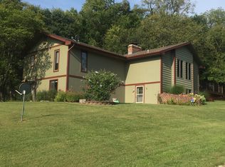 1757 E 936th Rd, Lawrence, KS 66049