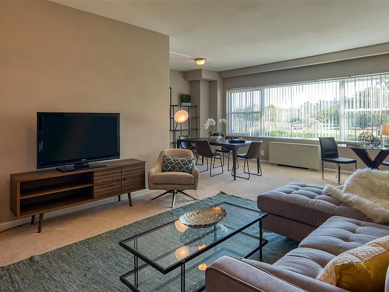 The Lafayette Apartments — Photo 18