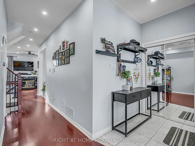 89 Cornell Park Ave — Photo 3
