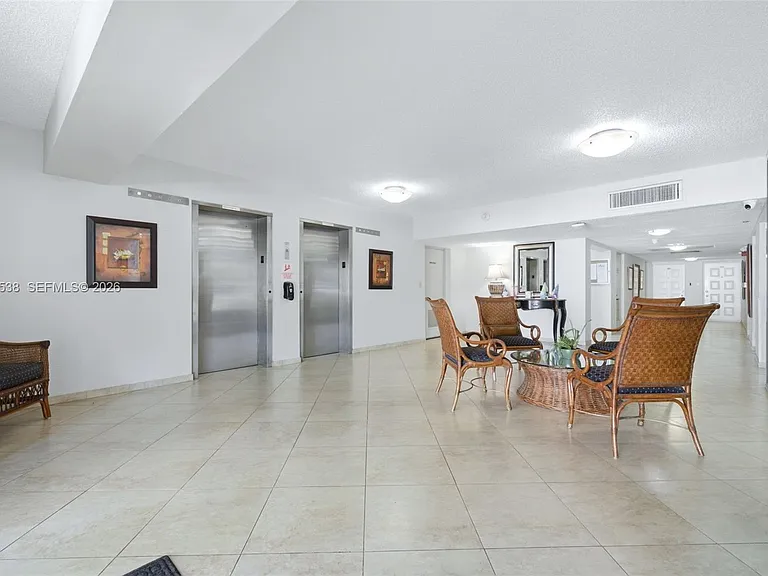 821 Cypress Blvd #307 — Photo 8