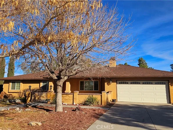 13367 Apple Blossom Ln, Apple Valley, CA 92308