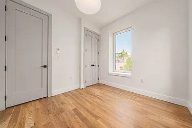 Rented by Space Link Realty