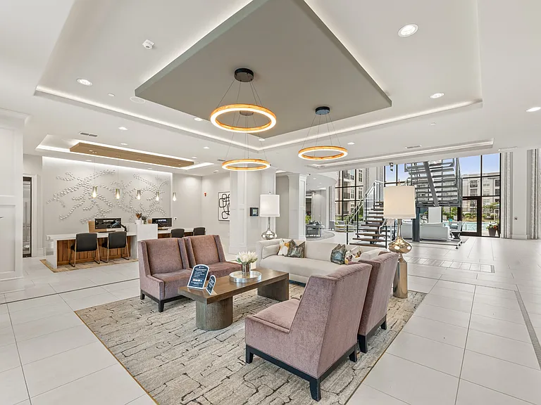 Bexley Exchange — Photo 5