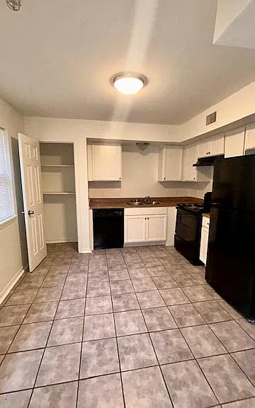 1801 Labette Manor Dr #1 — Photo 2