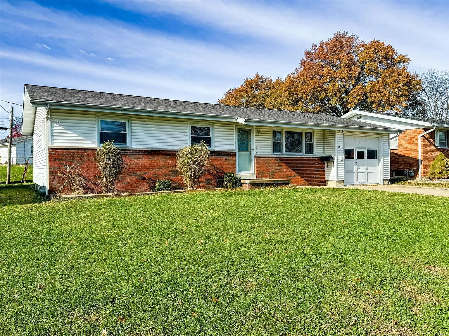1234 Lynn St photo 1