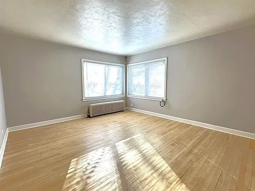 117 Birch St S #8 Photo 1
