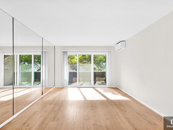 3rd image of 1775 Diamond St Unit 236