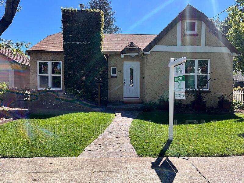 1st image of 818 Nason St