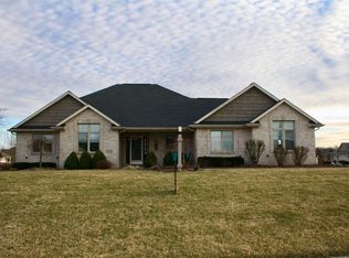 1538 Bell Brook Blvd, Bluffton, IN 46714