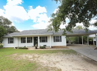 106 Petunia Dr, Taylor, AL 36301