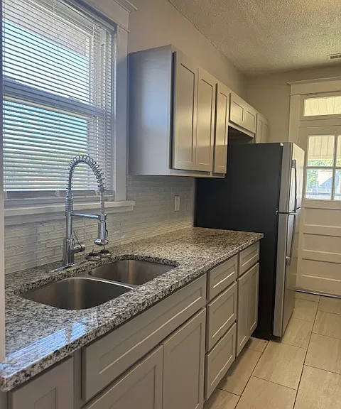 6751 Crest Ave #2 — Photo 7
