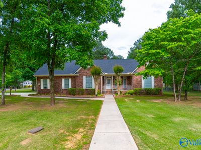 121 Honey Brook Dr, Toney, AL, 35773