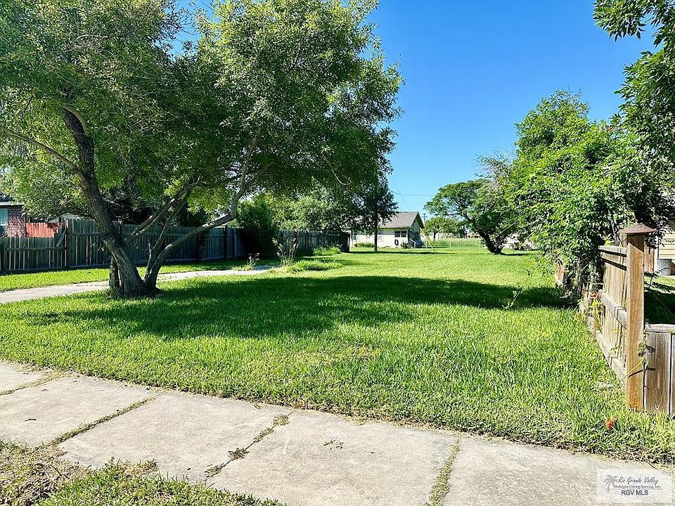 1st image of 2456 1st St