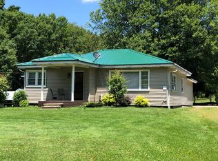 2872 Rockdale Rd, Meyersdale, PA 15552