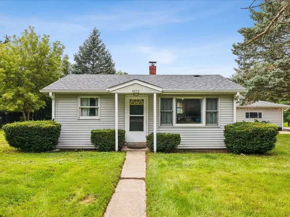4809 E Wonder Lake Rd, Wonder Lake, IL 60097