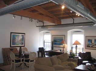 374 Shurs Ln APT 302, Philadelphia, PA 19128
