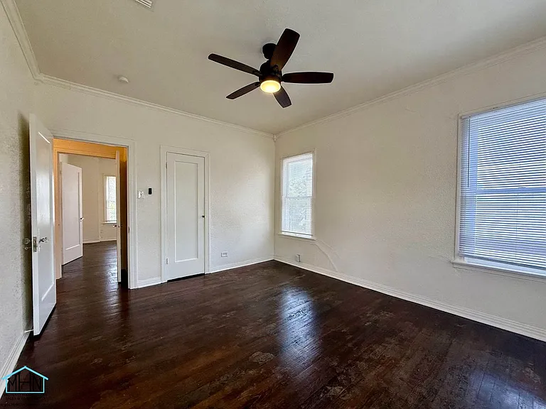 1346 Fulton Ave — Photo 17