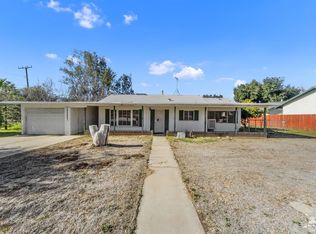 35194 County Line Rd, Yucaipa, CA 92399