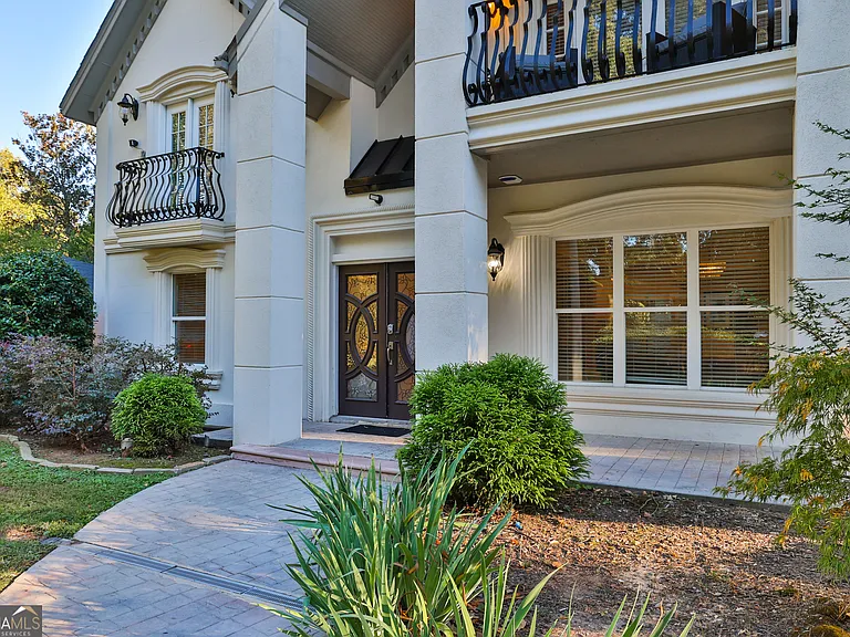 50 Lakeland Dr NW — Photo 3