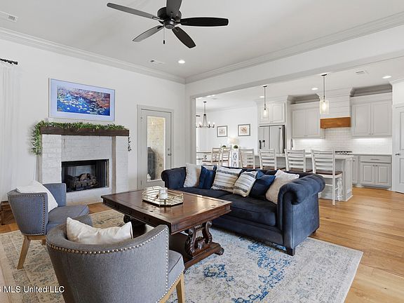 5th image of 109 Bridge Water Loop