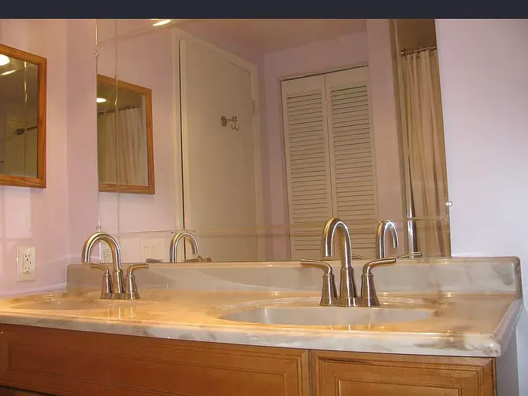 501 N Neville St — Photo 3