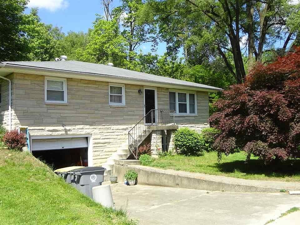 1st image of 535 E 13th St