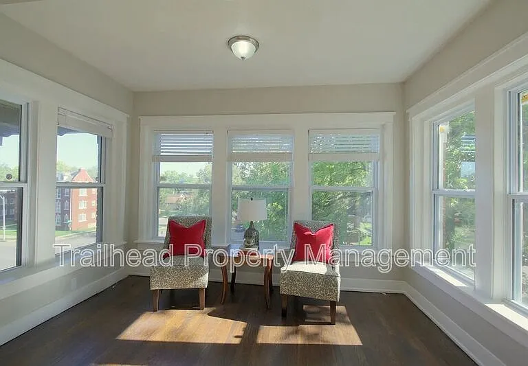 1214 Brush Creek Blvd #3 — Photo 12