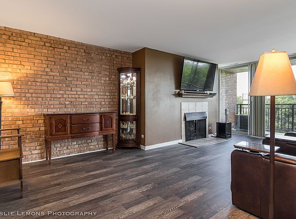 2nd image of 6010 Oakwood Dr APT 5B