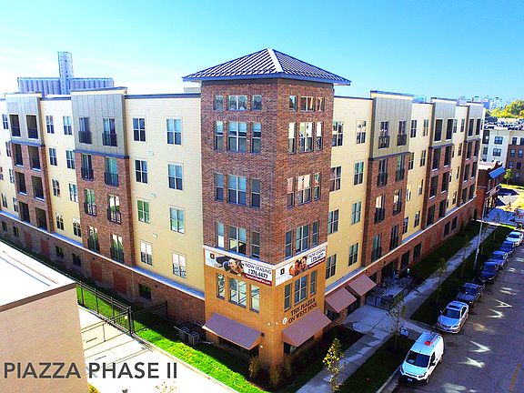 4th image of 3939-3940 W Pine Blvd #414