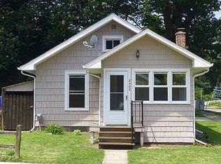 2402 Forest Ave, Lansing, MI 48910