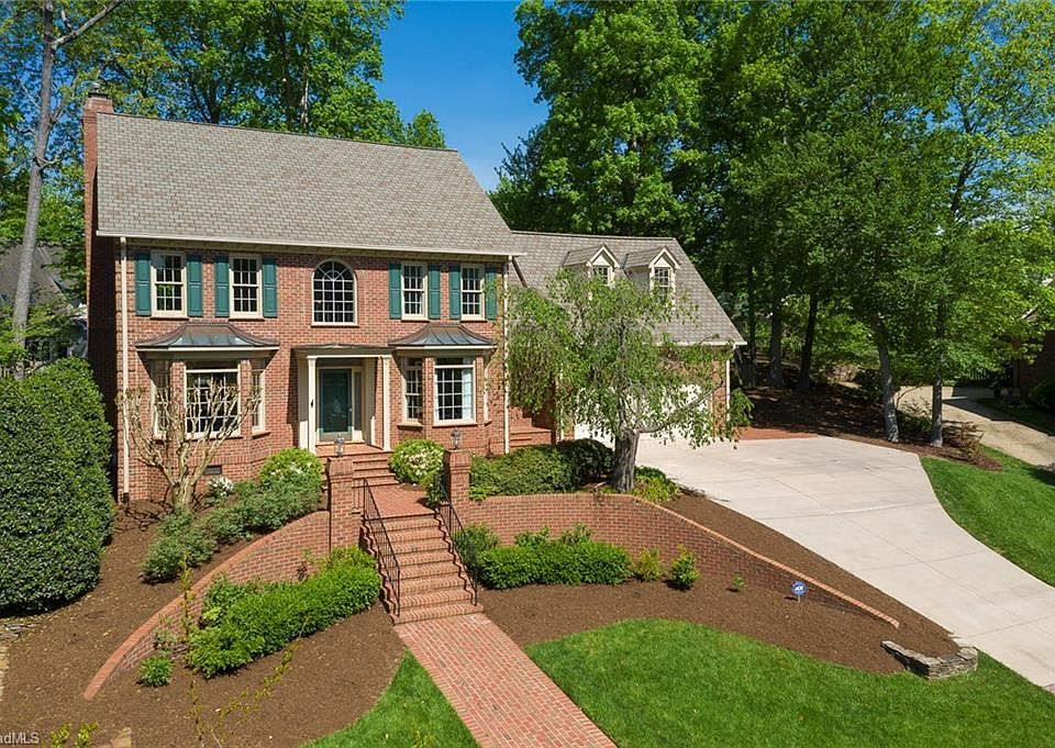 1st image of 3 Starmount Farms Ct
