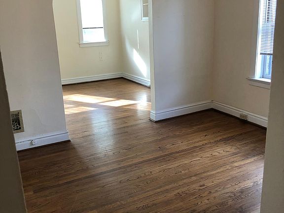 5th image of 1244 Moorlands Dr #B