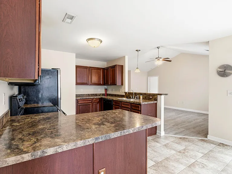 2375 Morlynn Dr — Photo 10