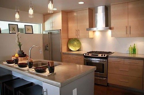 5th image of 3913 N 81st St