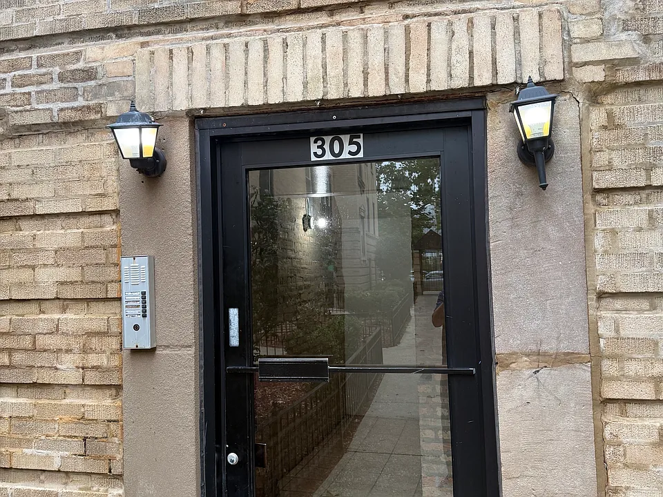 305 N Central Park Ave #3