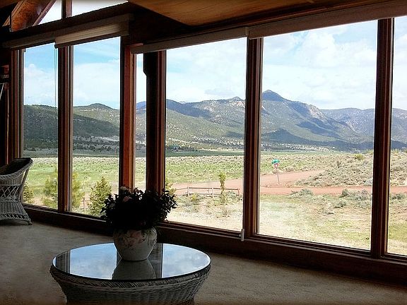UPSTAIRS SUN ROOM