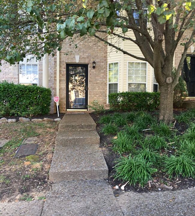 1st image of 203 Lakebrink Dr
