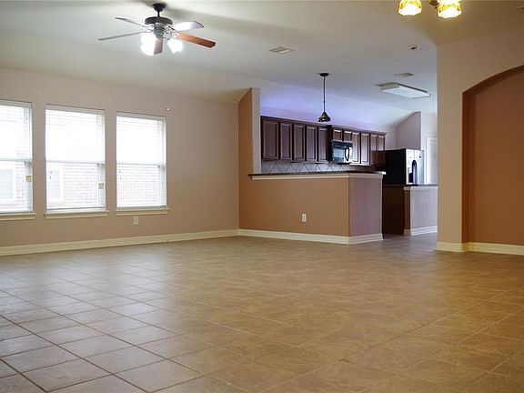 2nd image of 18319 Mable Pond Ln