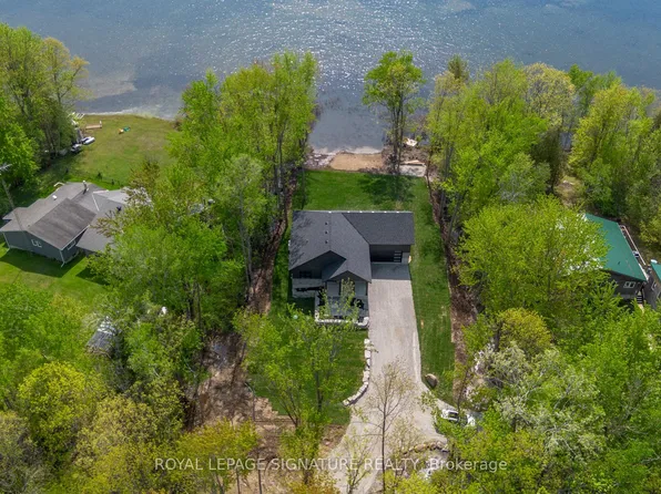 35 Young St, Kawartha Lakes, ON L0K 1W0