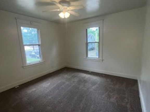 4th image of 866 E Cherry St