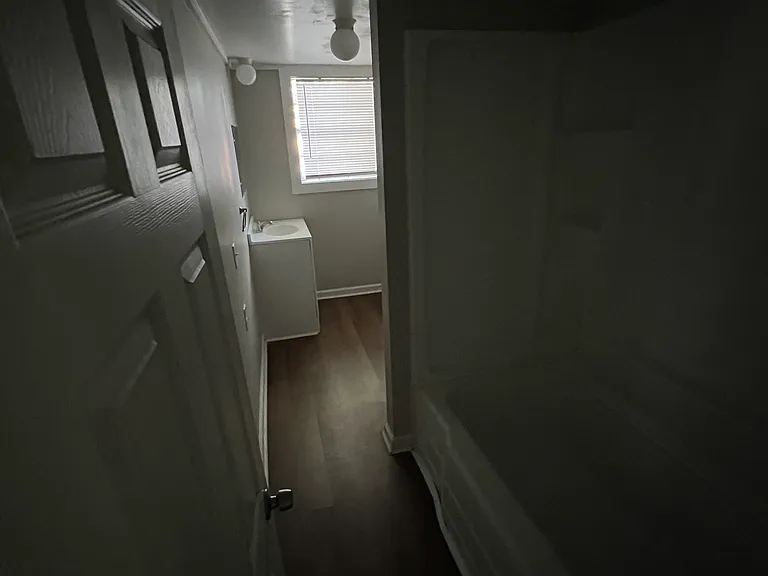 805 3rd Ave — Photo 3