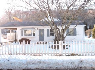 18 Cindy Ln, Bethel, CT 06801