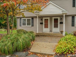 Dodgetown, East Lyme, CT 06357