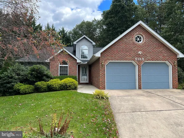 6188 Greenbriar Ln, Fayetteville, PA 17222