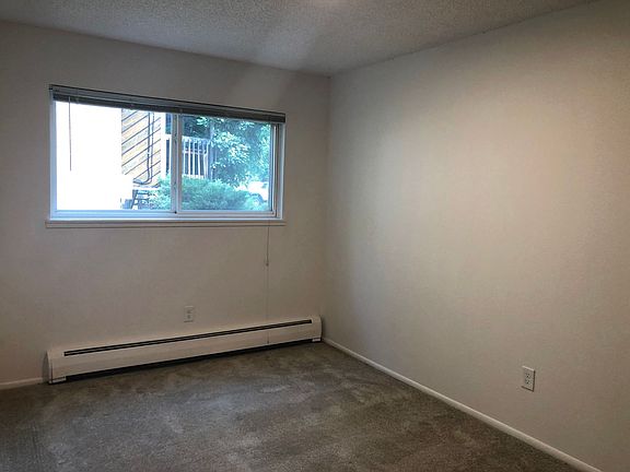 2nd image of 2200 Canyon Blvd #3B
