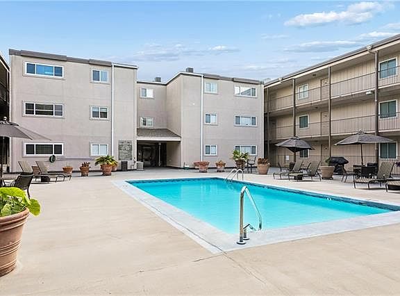 5th image of 500 Lake Marina Dr #207