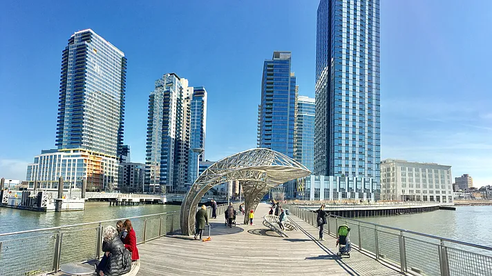 Rented by Classiques Modernes International Realty | media 17