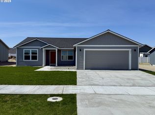 206 SW Sparrow St, Boardman, OR 97818