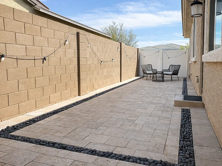 2506 E Pleasant Ln — Photo 10