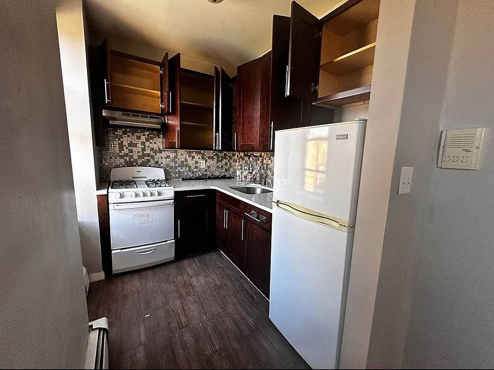 1st image of 211 W 146th St #61D